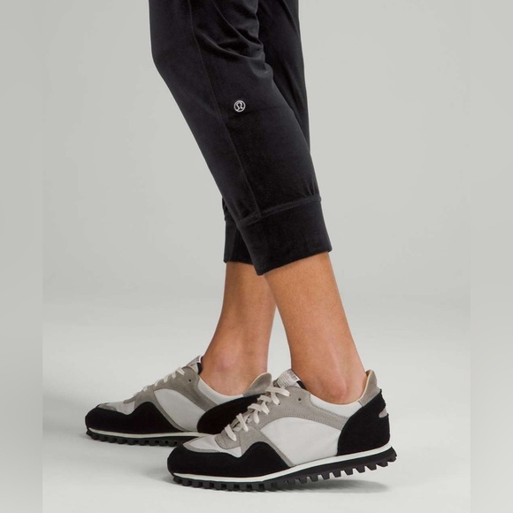 Lululemon Ready to Crush High-Rise Jogger Crop - Picture 3 of 4